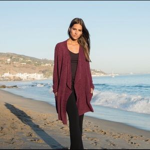 EUC barefoot Dreams cozy chic lite island wrap